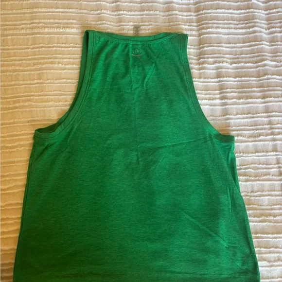 Beyond Yoga Vibrant Green Tank Top - Picture 2 of 2
